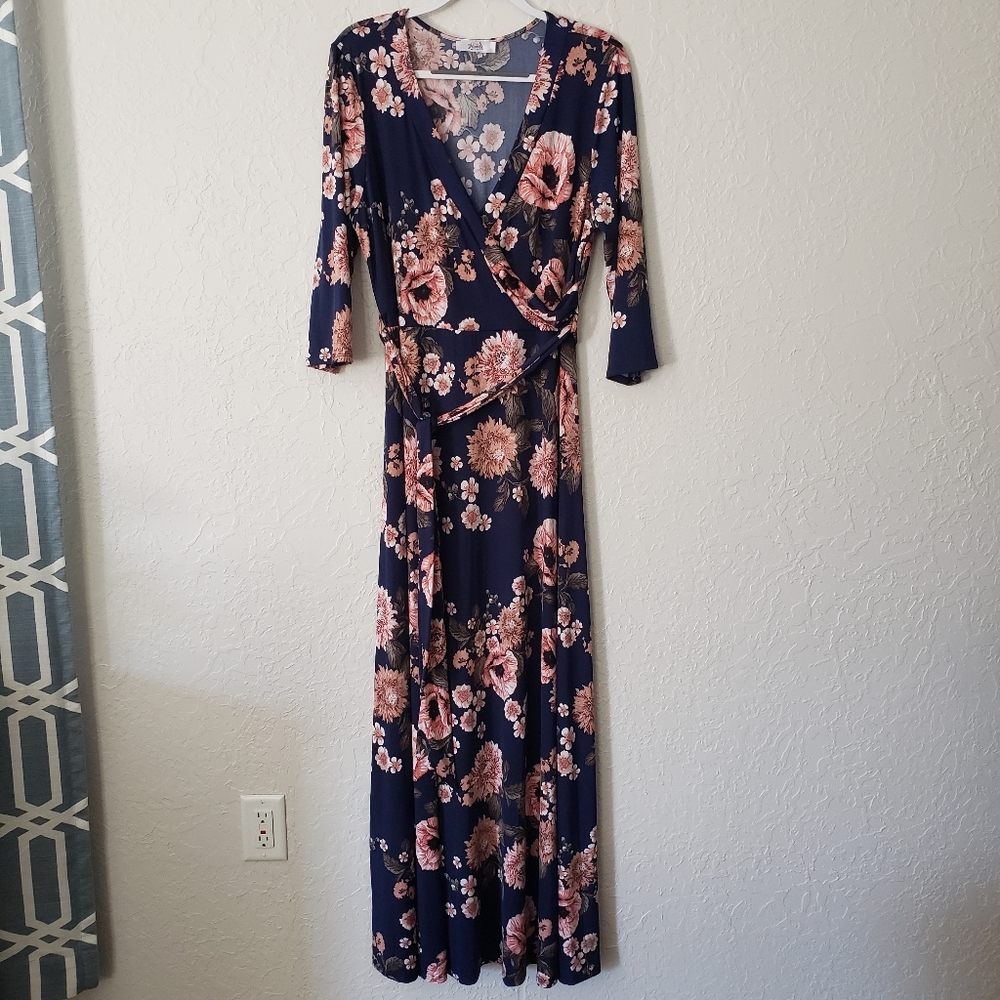 NWOT Navy blue floral dress size XXL washed but never worn